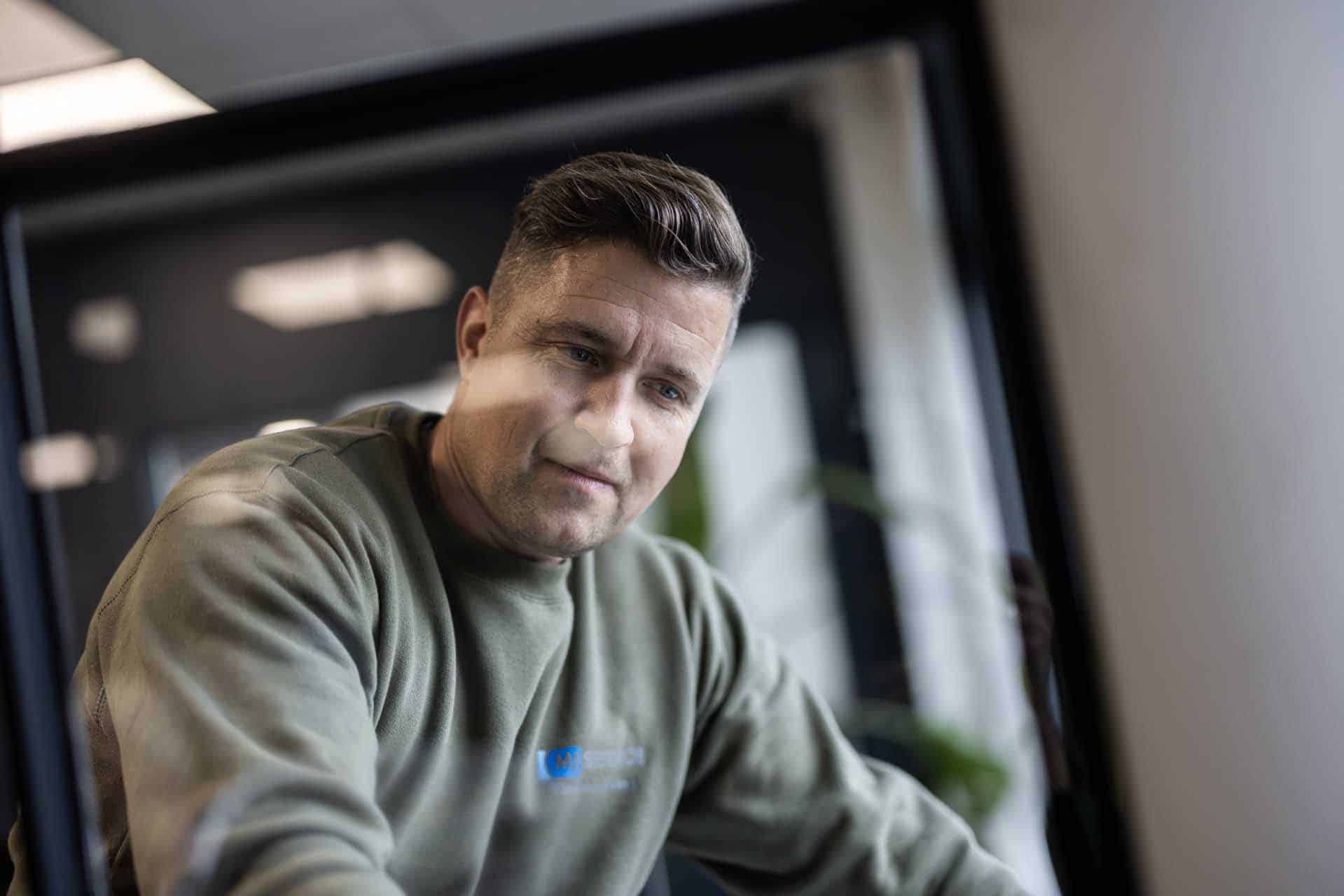 Vi garanterer effektivt arbejde med vinduespudser i Nykøbing Mors